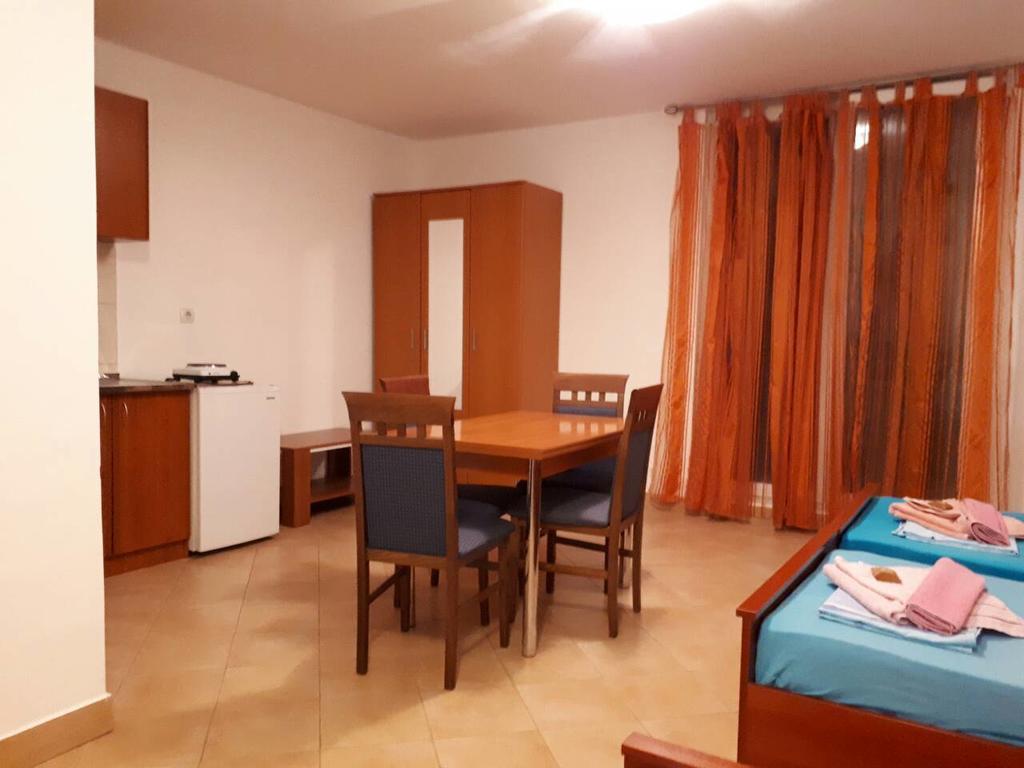 Apartments Scorpio Kotor Exterior photo